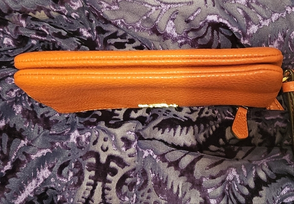 Coach wristlet - Picture 4 of 5